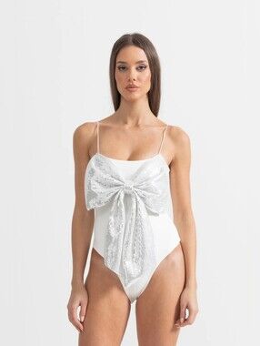 Sierra Darien Bodysuit With Large Front Sequin Bow - White Size S